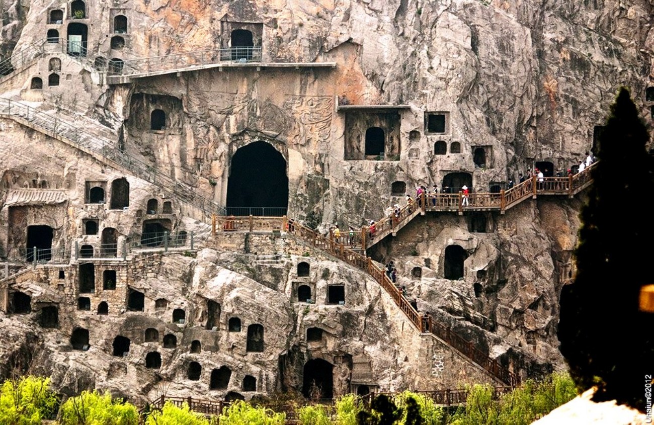 The Longmen Grottoes: A Masterpiece of Buddhist Art Carved in Stone