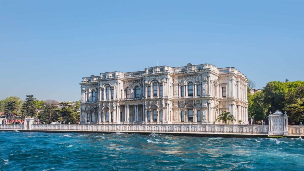 Beylerbeyi Palace: A Serene Oasis of Grandeur on the Bosphorus