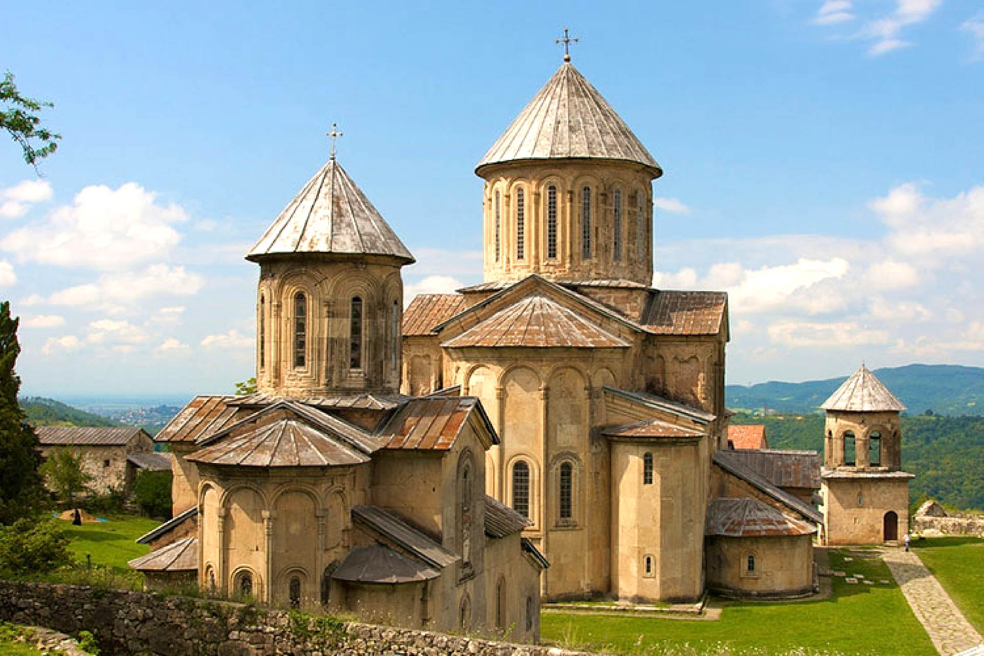 Gelati Monastery: A Magnificent Treasure of Georgian Culture and Spirituality