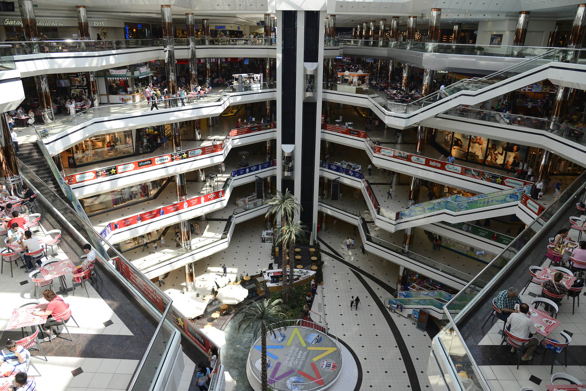 Kanyon Shopping Center: Istanbul's Architectural Marvel