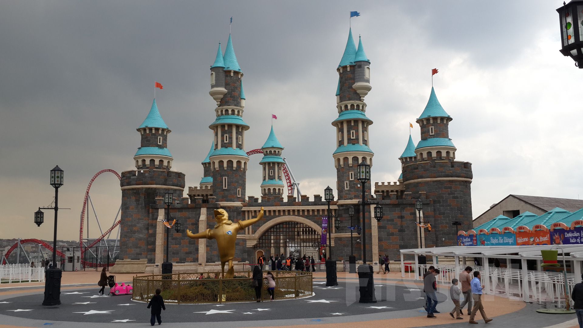 Vialand: Istanbul's Ultimate Destination for Thrills and Family Fun