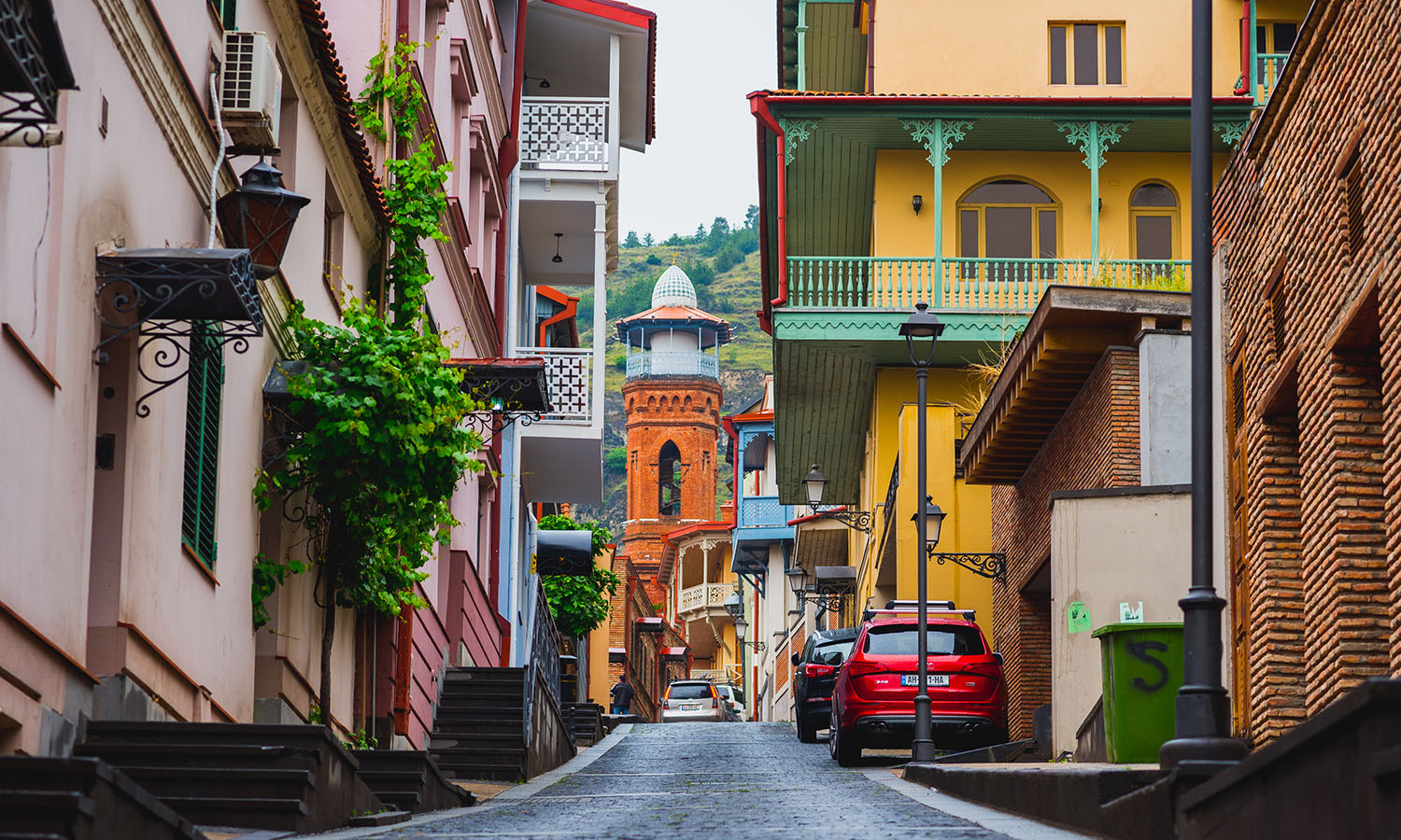 Exploring the Vibrant Pekini Street of Tbilisi