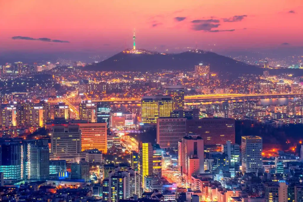 Seoul: A Captivating Fusion of Tradition and Modernity